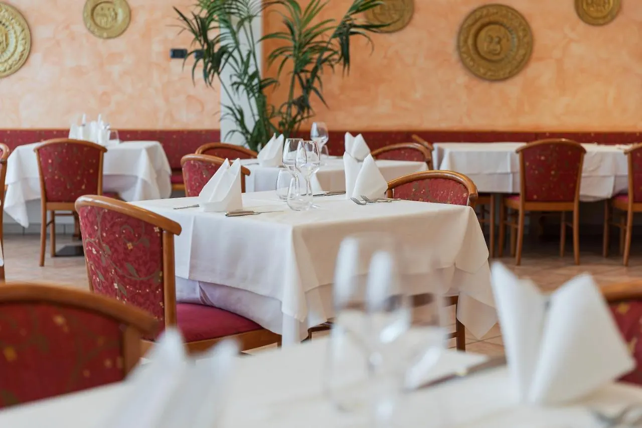 ***  Hotel Romantic Cavaion Veronese Italy