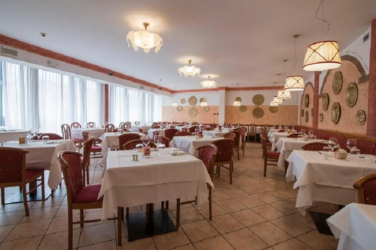 ***  Hotel Romantic Cavaion Veronese Italy